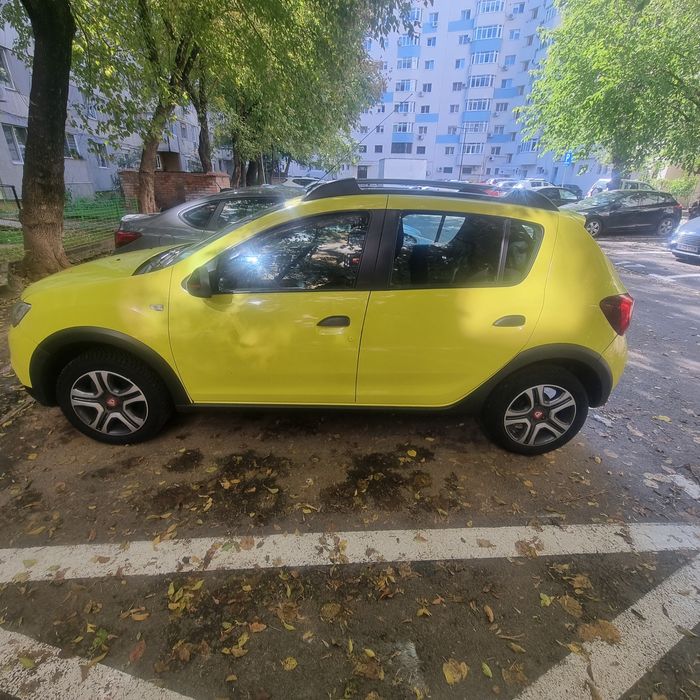 Vând Dacia sandero stepway