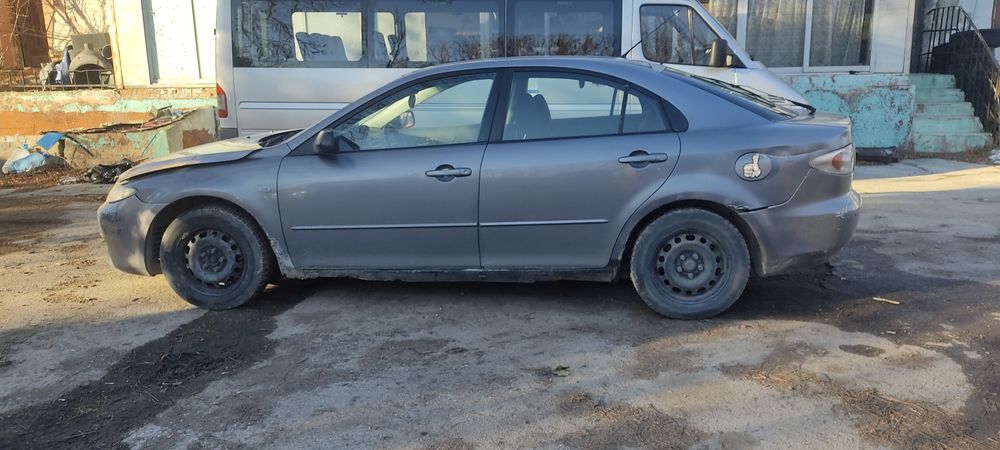 Продавам Мазда 6 1.8 и 2.0 бензин 2 броя