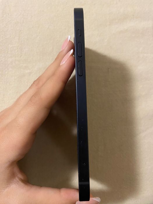 iPhone 12 с 100% капацитет на батерията