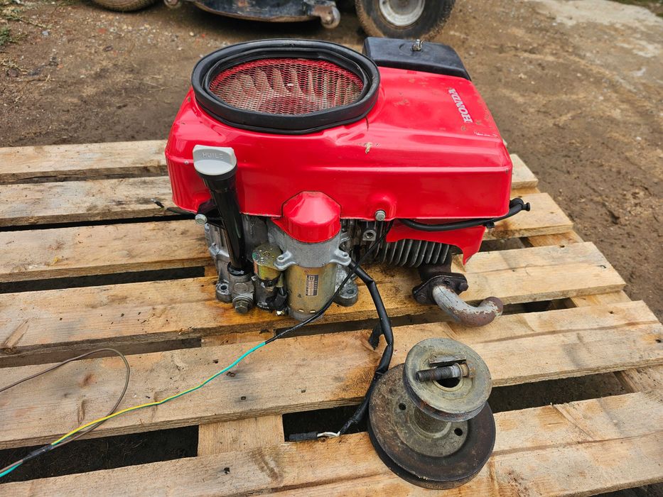 HONDA/Двигател з Тракторна Косачка 13.Коня