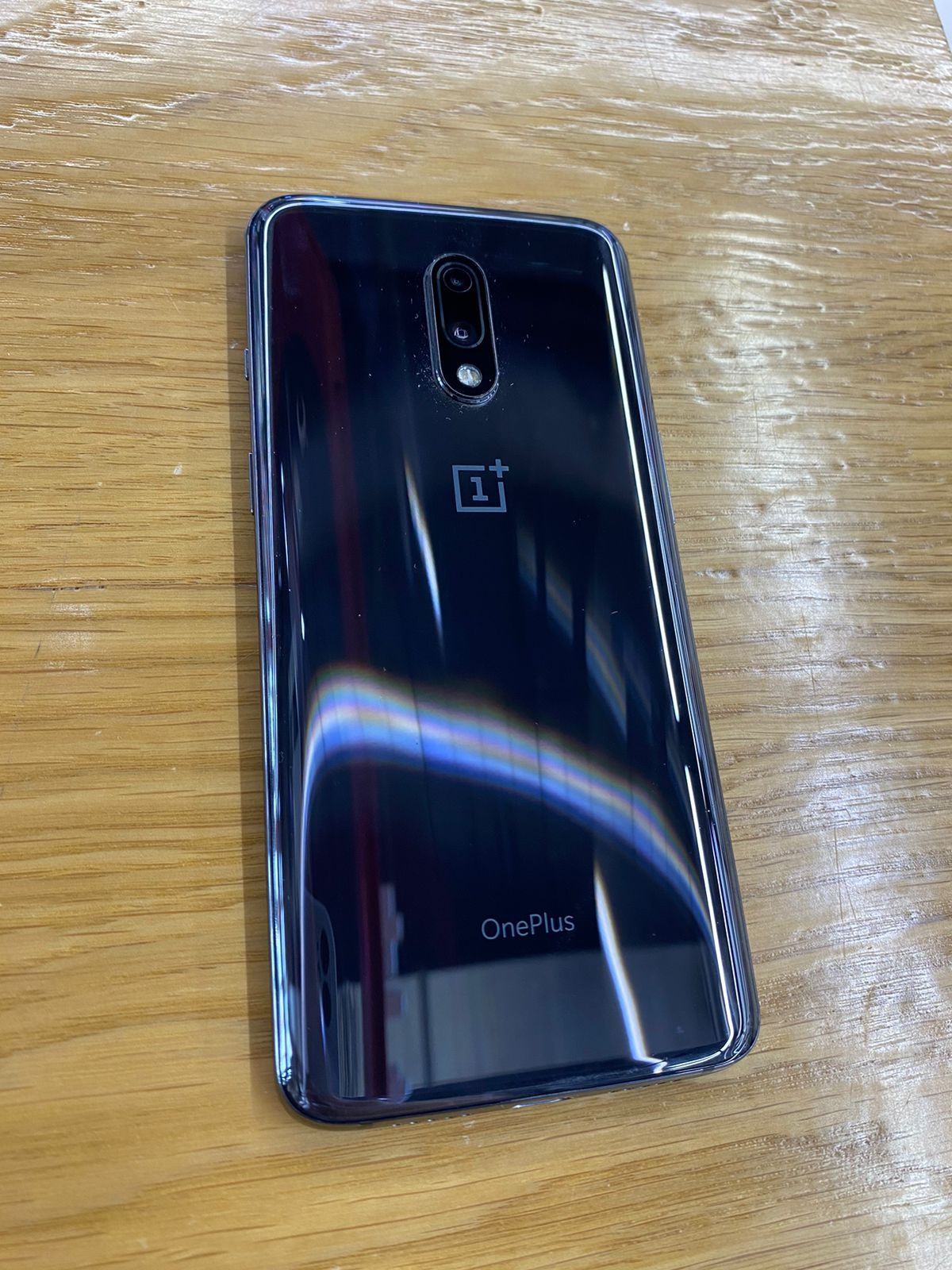 OnePlus 7, серый