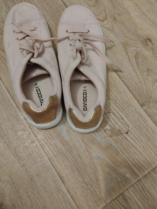 много хубави обивки