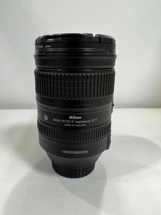 Nikon D7200 cu obiectiv Nikkor