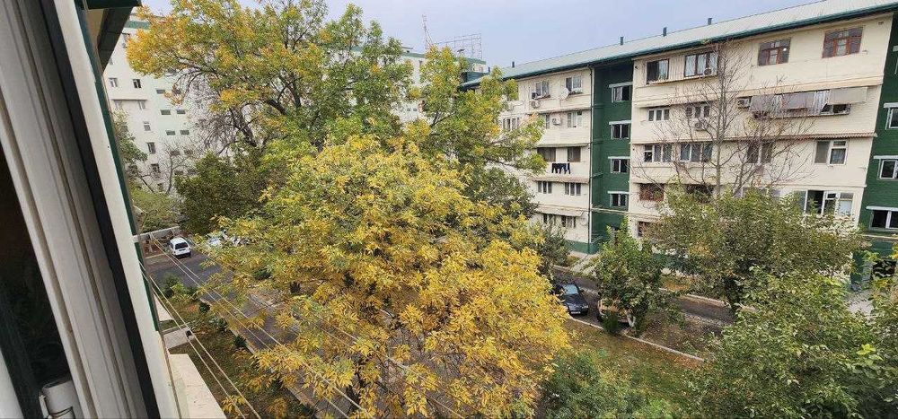 Продается 2-комнатная квартира