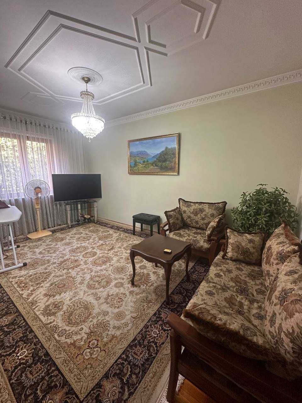Продаю свою банковскую квартиру.
Чиланзар Ц квартал 4/2/4