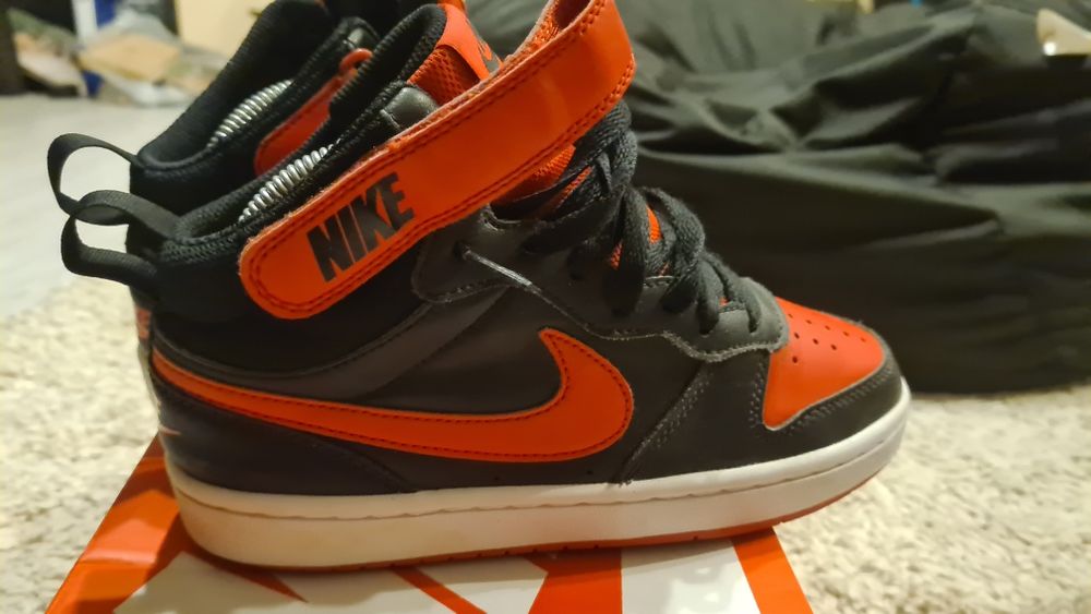 Nike courtyard 36