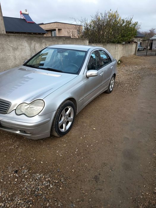 Vand sau schimb  preț  €1700 Negociabil