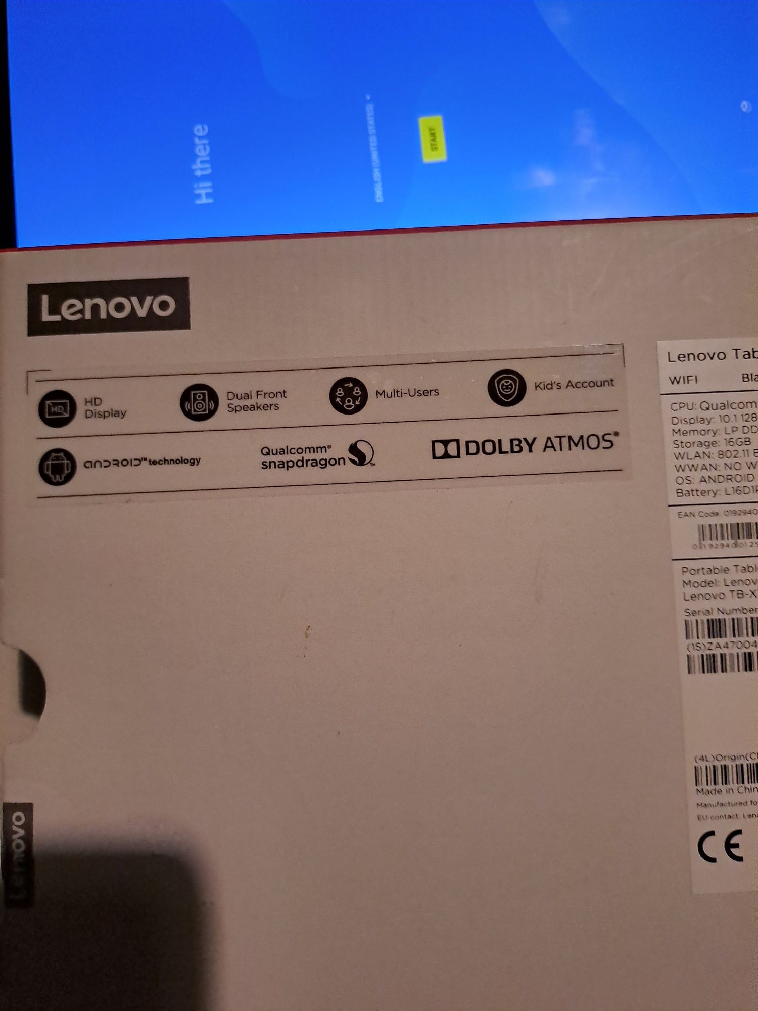 Vînd tableta Lenovo E10, de 10 inchi stare excelenta.
