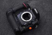 Update: Nikon D800e impreuna cu grip si acumulatori