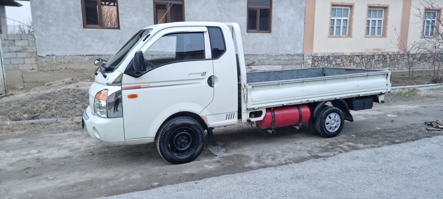 Hyundai porter 2