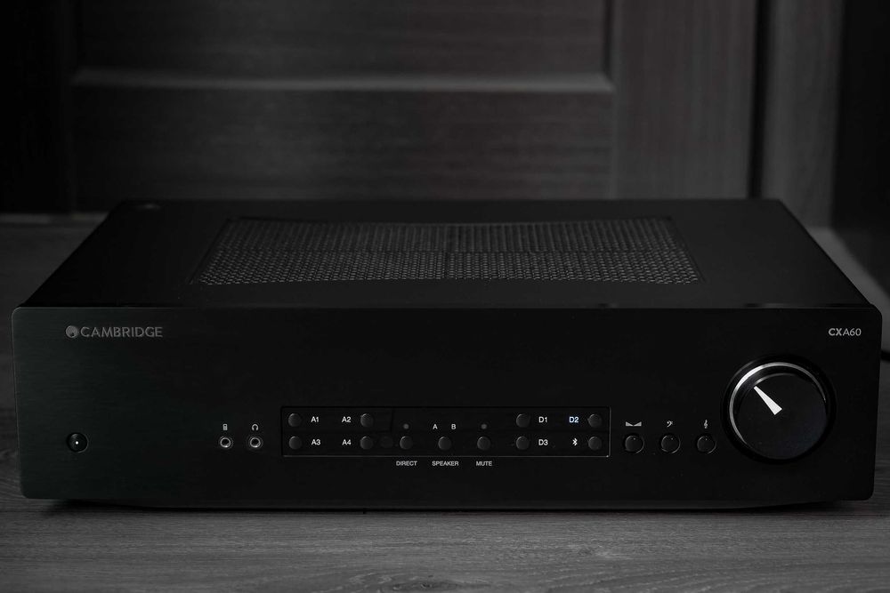 Cambridge Audio CXA60, 2x60W la 8Ohm / 2x90W la 4Ohm