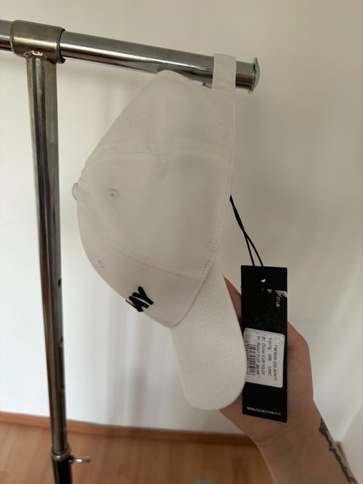 Шапки HUGO,Replay