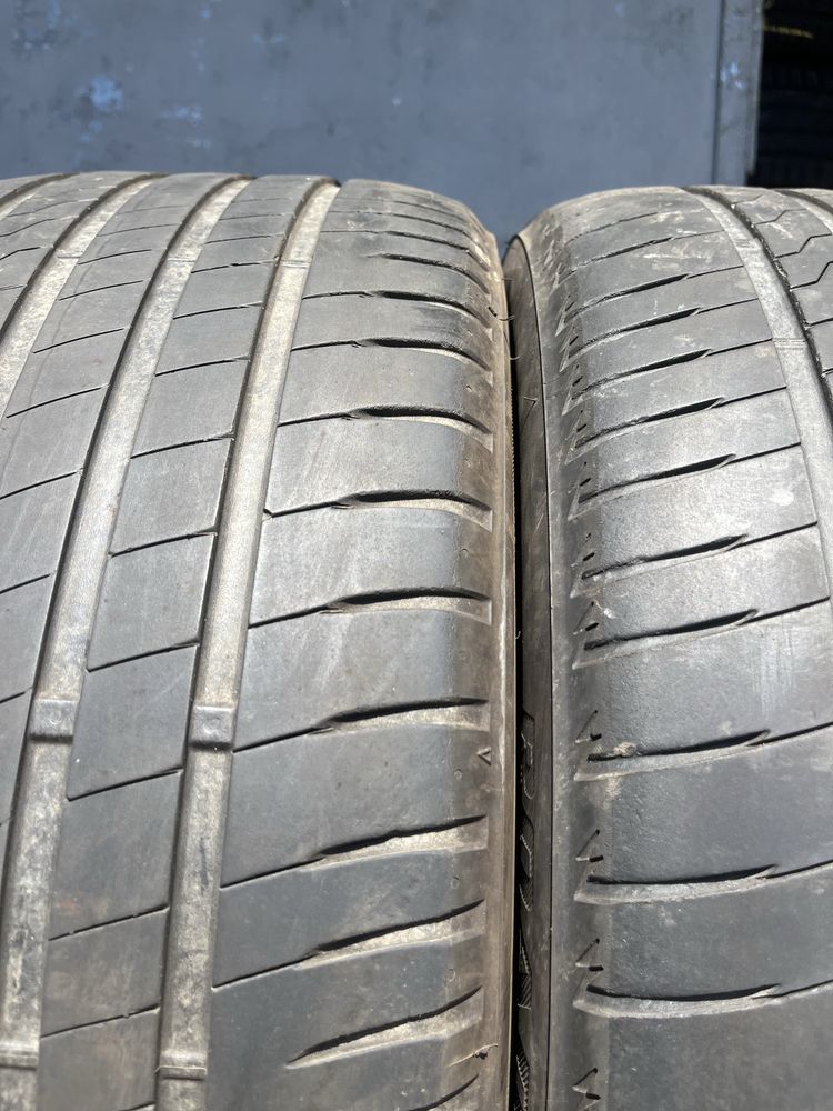 2 бр. летни гуми 255/40/19 Firestone DOT 5021 4 mm