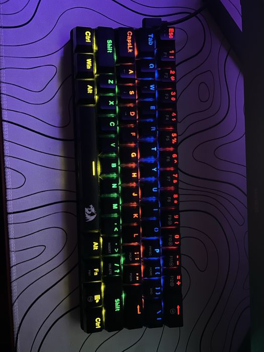 продавам клавиатура redragon