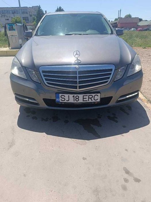Mercedes E - CLASS W212