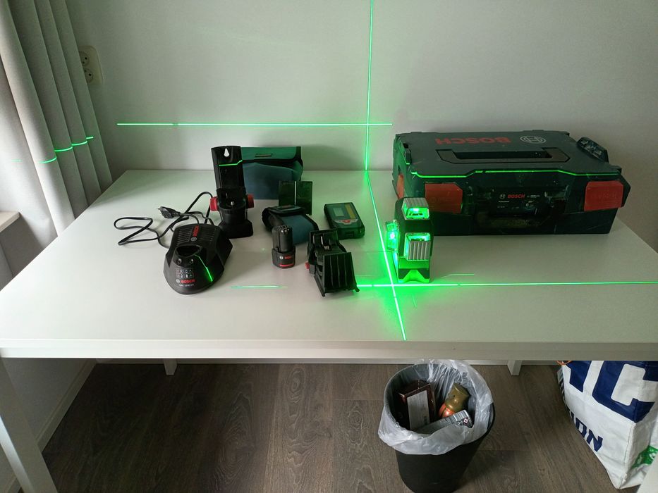 De vânzare laser bosch cu lumina verde