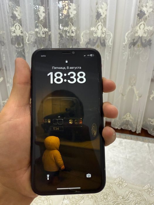 Iphone xr 128 гб Емкость 77%