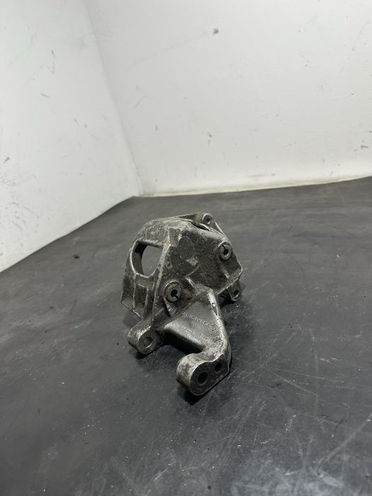 Suport pompa servodirectie Audi A4 B5 1.9 AFN AVG 028145523E