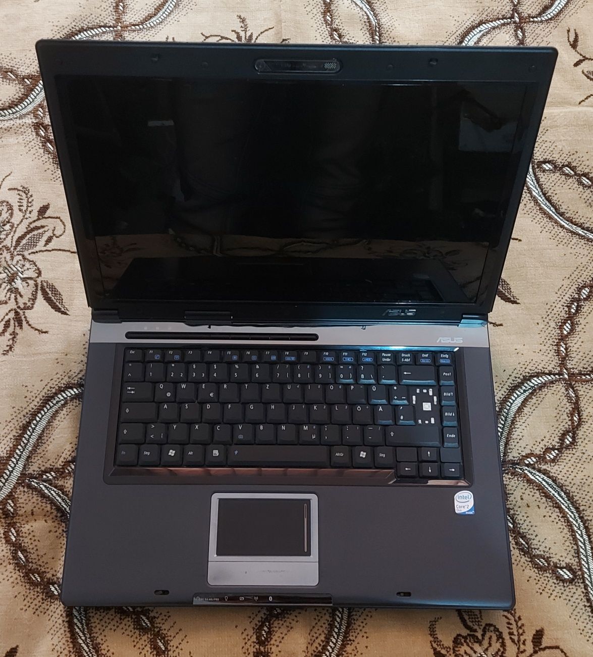 Laptop Asus PRO55S , core2duo, 4GB, 320 HDD, DVD-RW