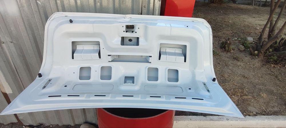 Багажник Chevrolet Cobalt (задняя крышка 2025 год)