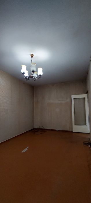 Срочно Феруза Массив 2/3/4 Продается Квартира 2.6 Балкон Улутшенка