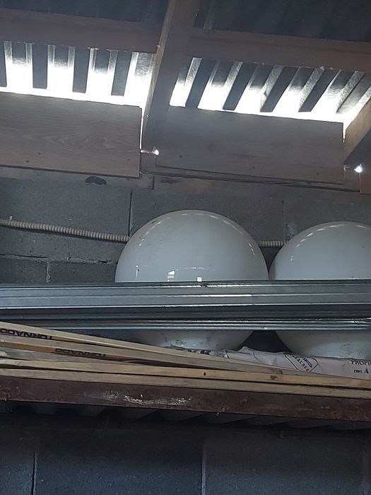 Продам плафон уличныйи индюка