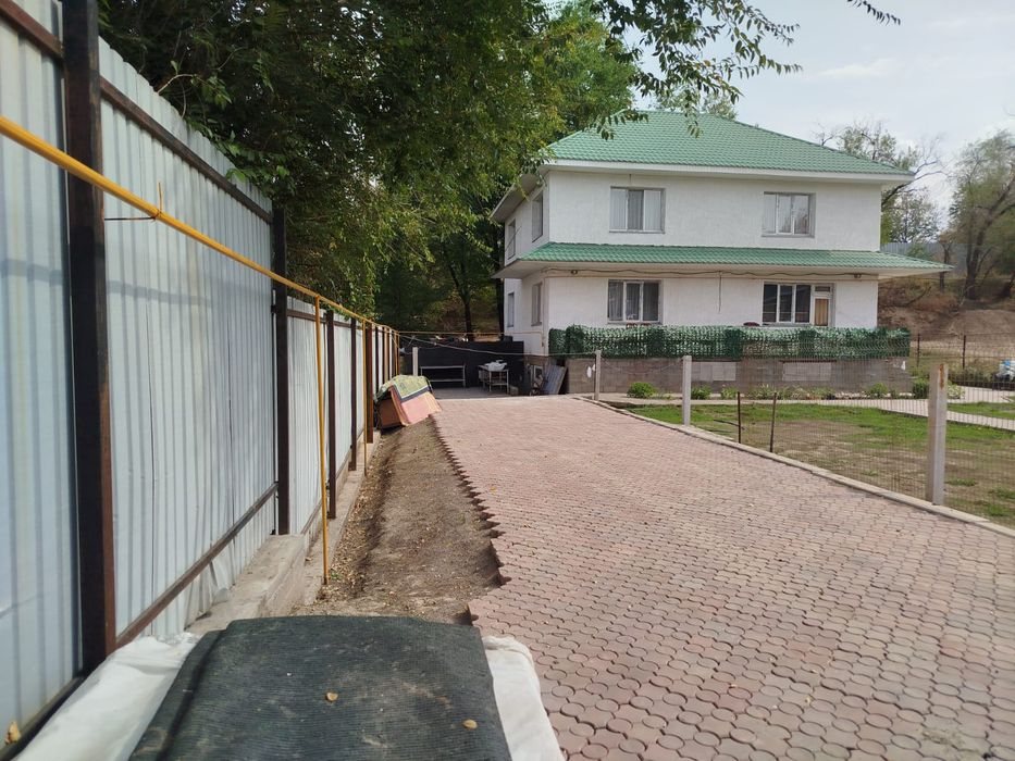 Продам или меняю добротный дом на квартиру в городе