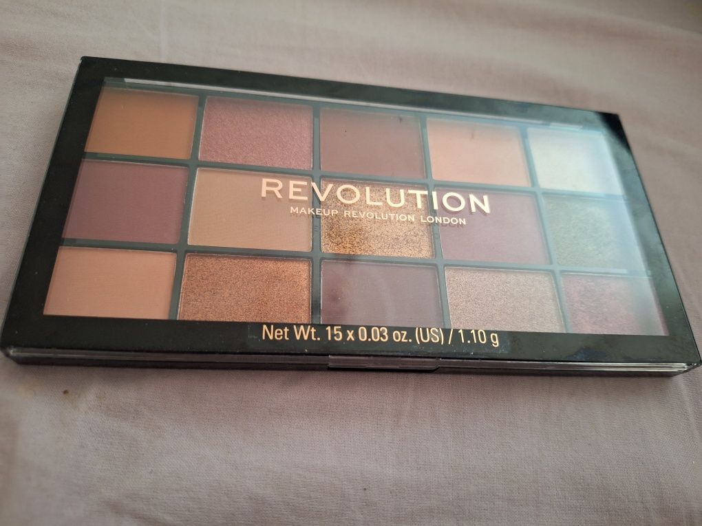 Сенки за очи Makeup Revolution reloaded(лот)