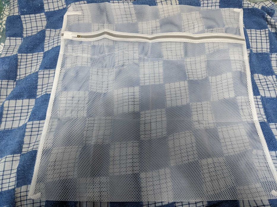 Большой сетчатый мешок для стирки с застежкой-молнией 60x60 см