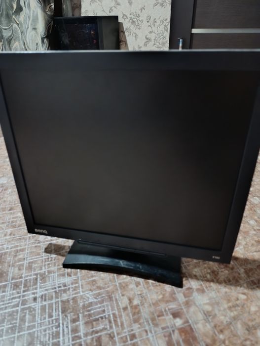 Продам монитор цена 5 к