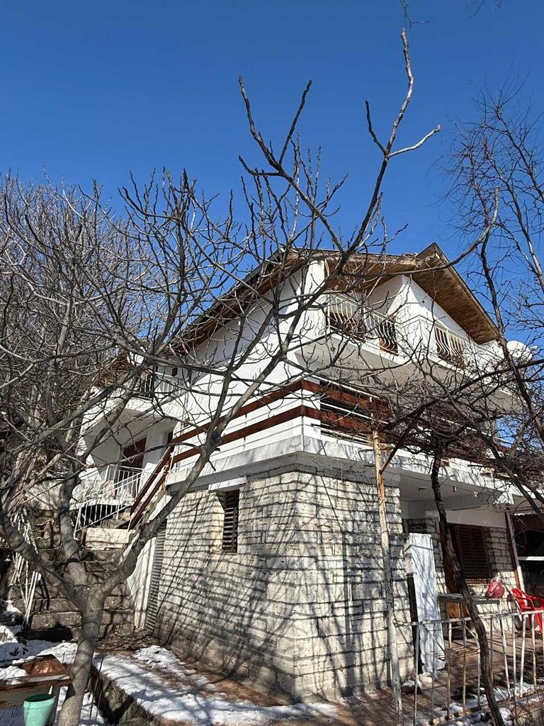 Продава се Къща в Варна, Център - 254 кв.м за 1024 €/кв.м - Снимка #8