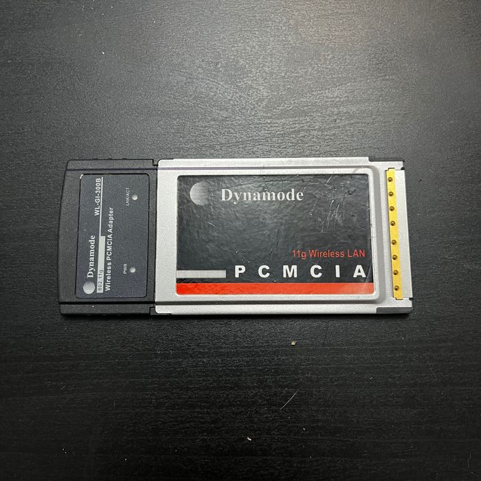 Adaptor Wi-Fi PCMCIA 54Mbps – 802.11b/g pentru laptopuri vechi