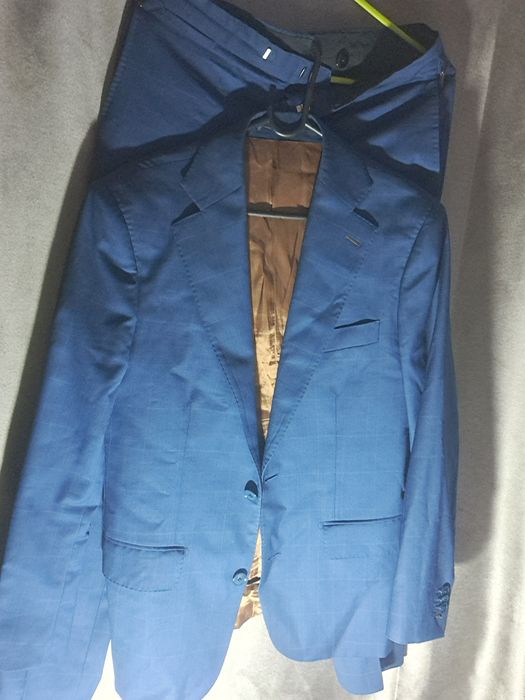 Costum barbati loro piana