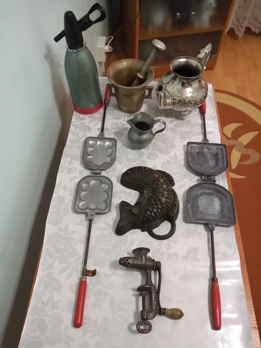 1*Masina de tocat/sifon/ceainic/mojar/carafa/