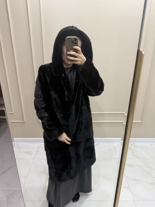 Продам норковую шубу