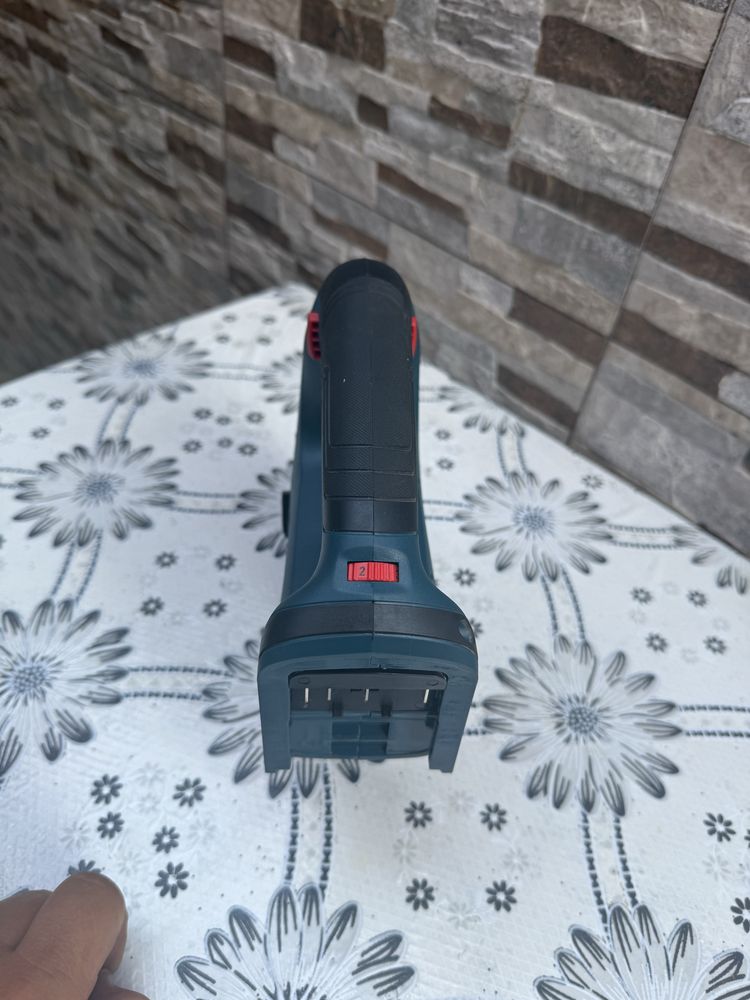 Акумулаторен прободен трион Bosch GST 18V-Li B Professional,