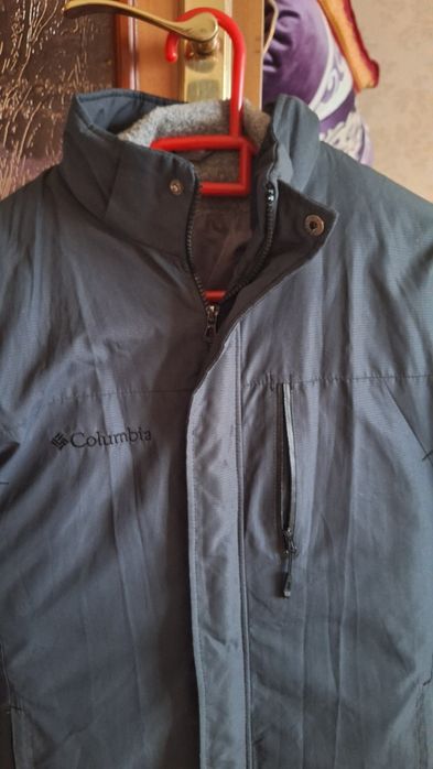 Срочно продам мужскую куртку на осень Columbia