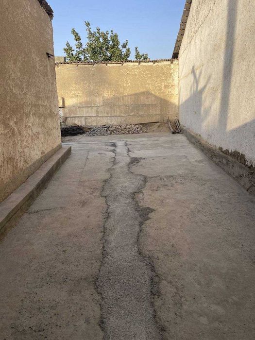 Самарканд шахрида 5 хона 5 сотокдан иборат булган ховли сотилмокда