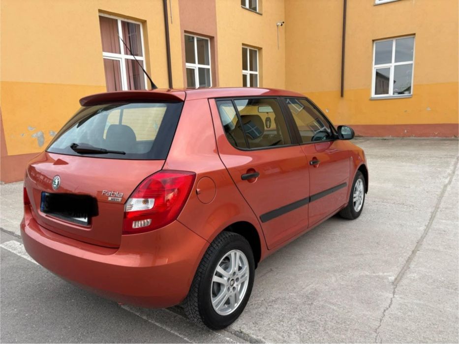 Vând Skoda Fabia