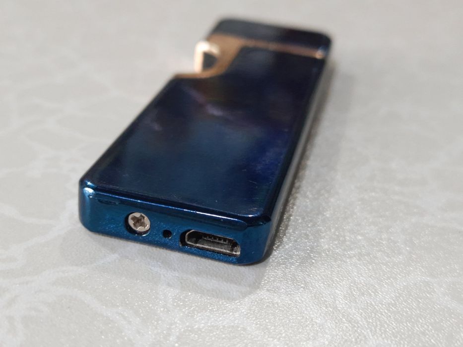 В продаже электро спиральная зажигалка