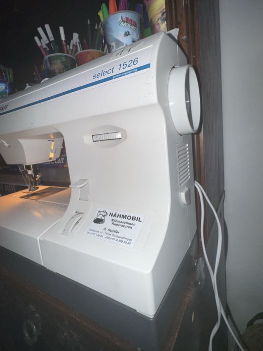 Masina  de cusut PFAFF select 1526