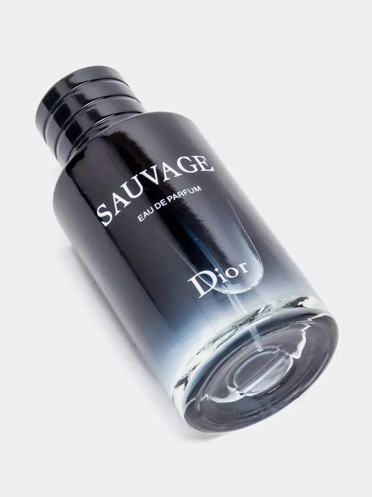 Erkaklar uchun atir Christian Dior - Sauvage  50ml

 Erkaklar uchun at