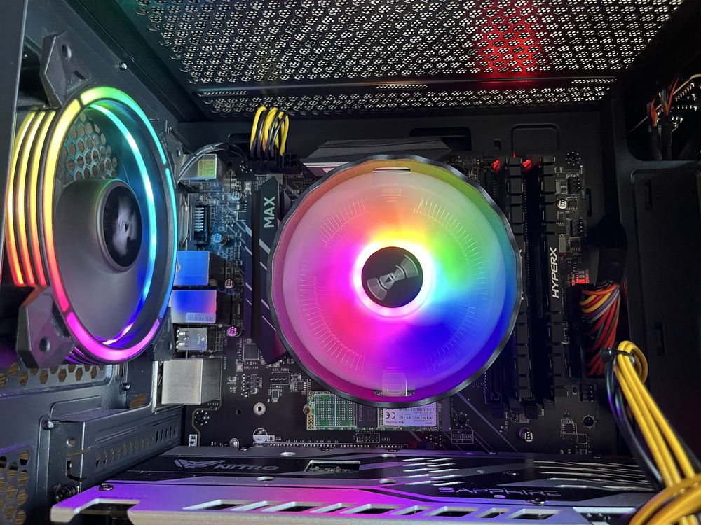 Геймърски компютър  ryzen5 3600x 16GB  + 512mb fast nvme