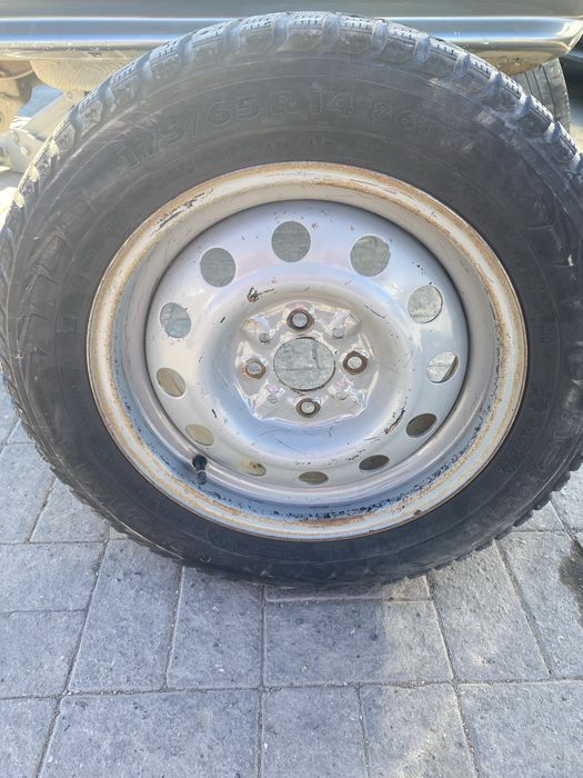 Диск с резиной 175*65*R14 продам