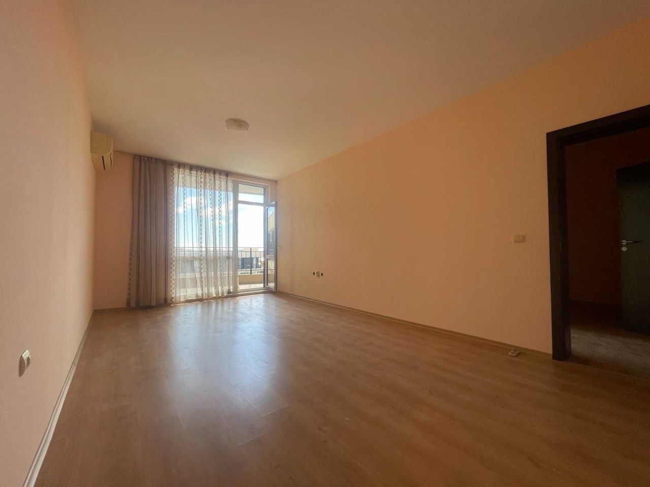 Продава се Двустаен апартамент в Свети Влас - 82 кв.м за 1358 €/кв.м - Снимка #19