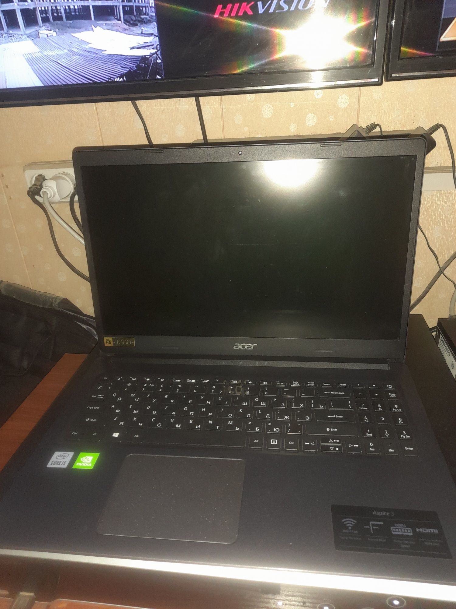Acer i5 noutbok srochni sotiladi