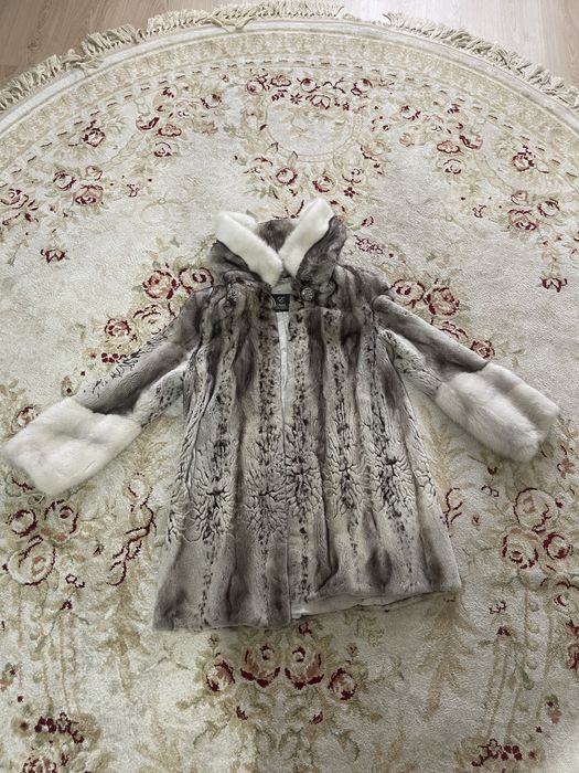 Шуба норковая белая