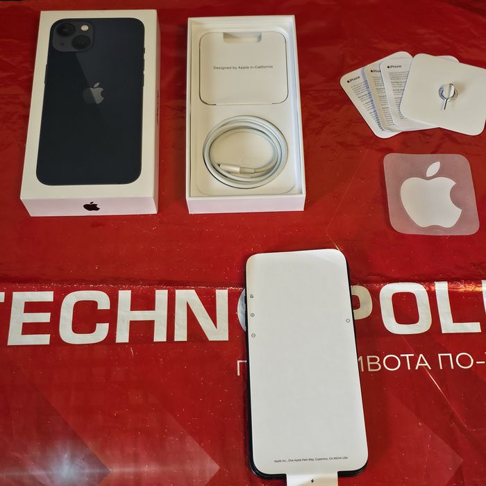 128GB iPhone 13 Технополис Гаранция 2024г. Black / Черен