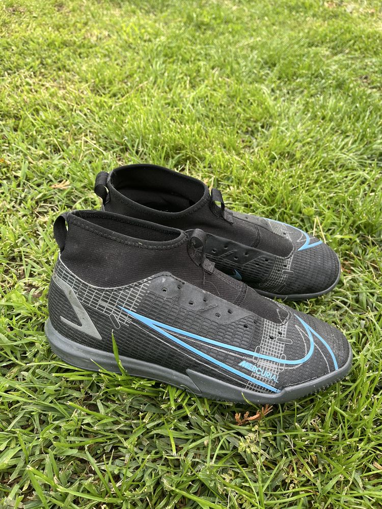 Ghete de fotbal Nike Mercurial pentru sintetic