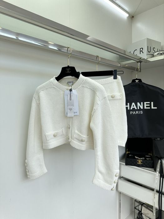 Комплекти Chanel, Dior